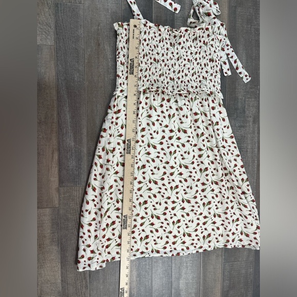 Reformation Seabreeze Mini Dress with Adjustable Tie Straps - Picture 5 of 11